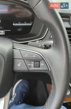 Внедорожник / Кроссовер Audi Q5 2023 в 