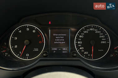 Внедорожник / Кроссовер Audi Q5 2011 в 