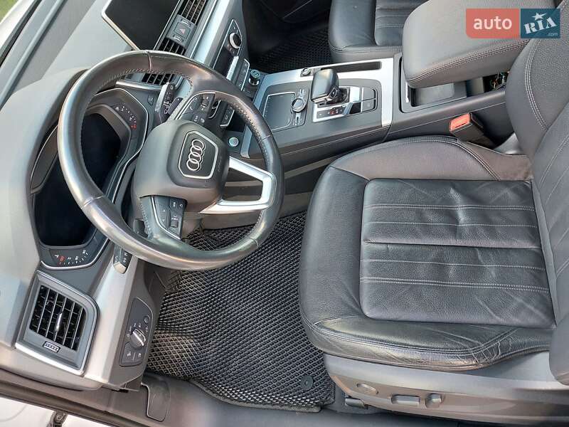 Внедорожник / Кроссовер Audi Q5 2018 в Прилуках фото 10 Внедорожник / Кроссовер Audi Q5 2018 в Прилуках