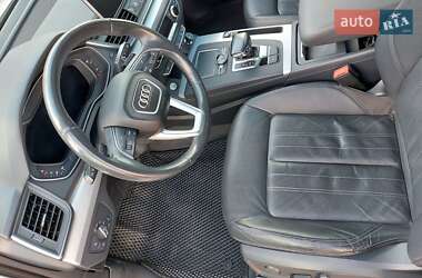 Внедорожник / Кроссовер Audi Q5 2018 в 