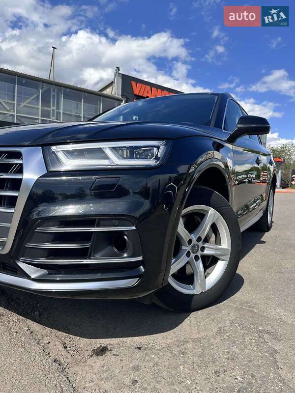 Внедорожник / Кроссовер Audi Q5 2017 в Николаеве