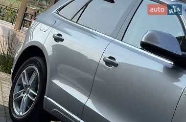 Позашляховик / Кросовер Audi Q5 2016 в 