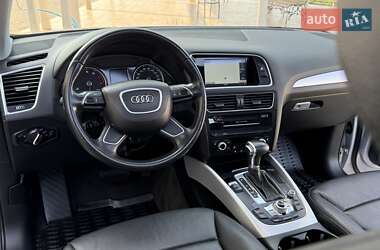 Позашляховик / Кросовер Audi Q5 2016 в 