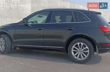 Внедорожник / Кроссовер Audi Q5 2015 в 