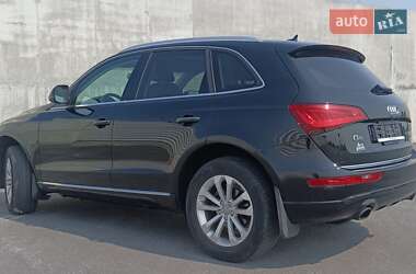 Внедорожник / Кроссовер Audi Q5 2015 в 