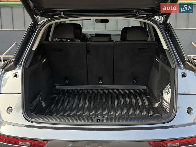 Внедорожник / Кроссовер Audi Q5 2021 в Ровно