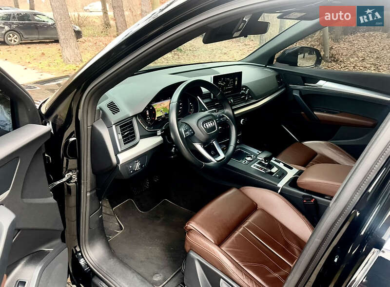 Внедорожник / Кроссовер Audi Q5 2020 в Львове