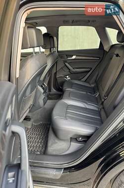 Внедорожник / Кроссовер Audi Q5 2017 в 