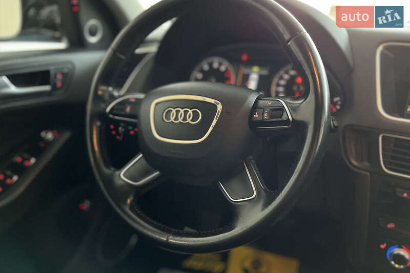 Внедорожник / Кроссовер Audi Q5 2015 в Шептицькому