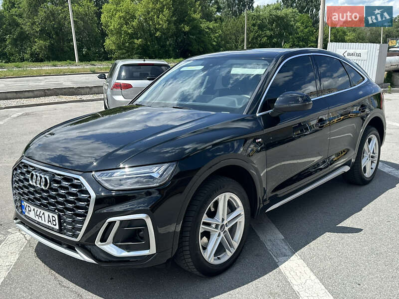 Внедорожник / Кроссовер Audi Q5 2021 в Киеве