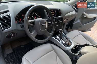 Внедорожник / Кроссовер Audi Q5 2012 в 