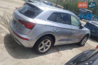 Внедорожник / Кроссовер Audi Q5 2021 в 