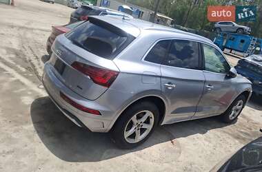 Внедорожник / Кроссовер Audi Q5 2021 в 
