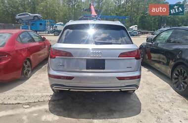 Внедорожник / Кроссовер Audi Q5 2021 в 