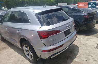 Внедорожник / Кроссовер Audi Q5 2021 в 