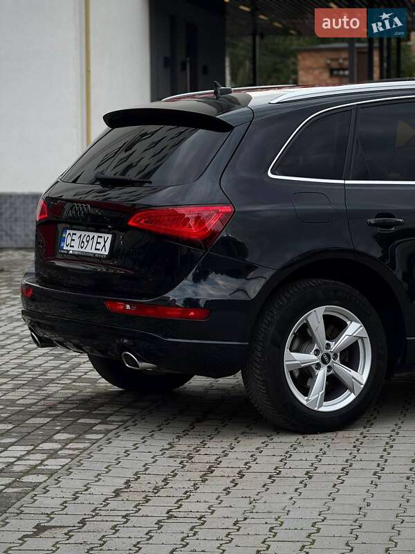 Внедорожник / Кроссовер Audi Q5 2012 в Черновцах