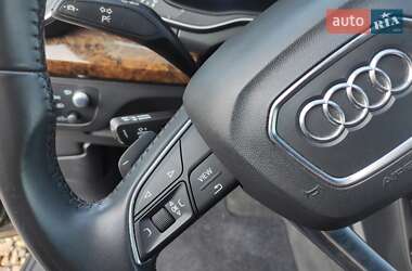 Позашляховик / Кросовер Audi Q5 2018 в 