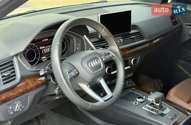Внедорожник / Кроссовер Audi Q5 2017 в 