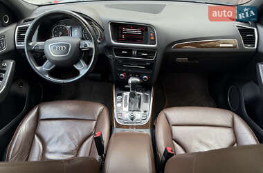 Внедорожник / Кроссовер Audi Q5 2015 в 