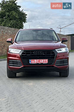 Внедорожник / Кроссовер Audi Q5 2019 в 
