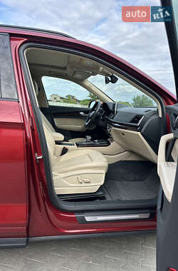 Внедорожник / Кроссовер Audi Q5 2019 в 