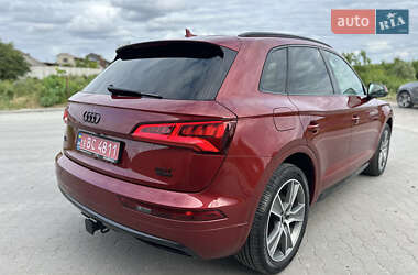 Внедорожник / Кроссовер Audi Q5 2019 в 