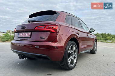 Внедорожник / Кроссовер Audi Q5 2019 в 