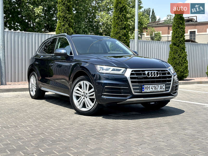 Внедорожник / Кроссовер Audi Q5 2019 в Одессе