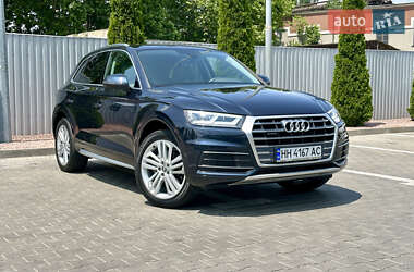 Внедорожник / Кроссовер Audi Q5 2019 в 