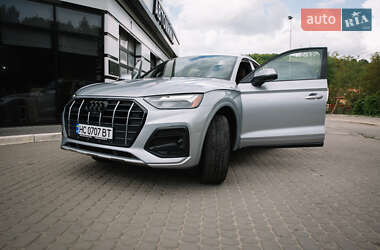 Позашляховик / Кросовер Audi Q5 2021 в 