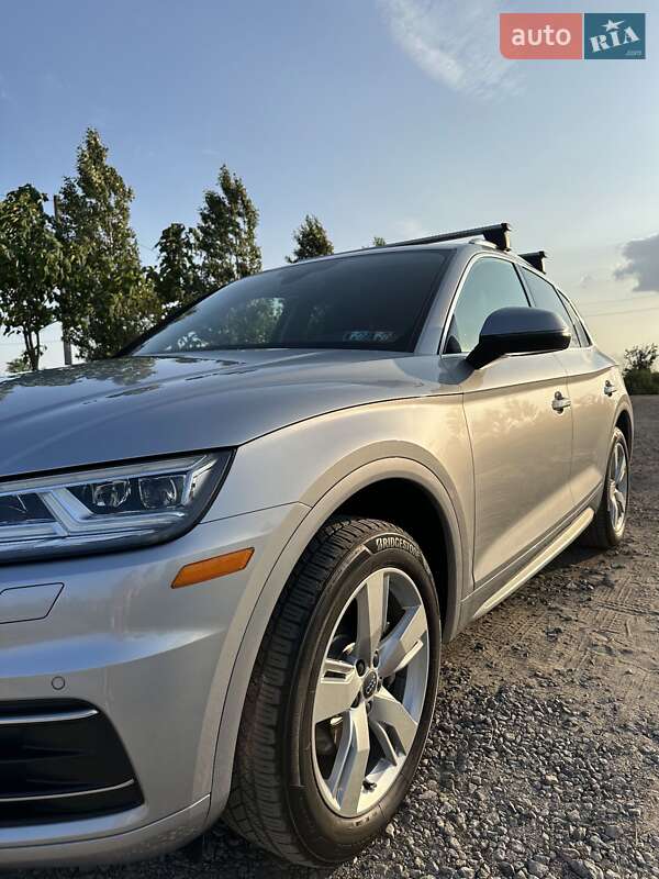 Позашляховик / Кросовер Audi Q5 2019 в Одесі