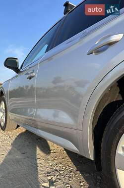Внедорожник / Кроссовер Audi Q5 2019 в 