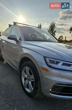 Внедорожник / Кроссовер Audi Q5 2019 в 
