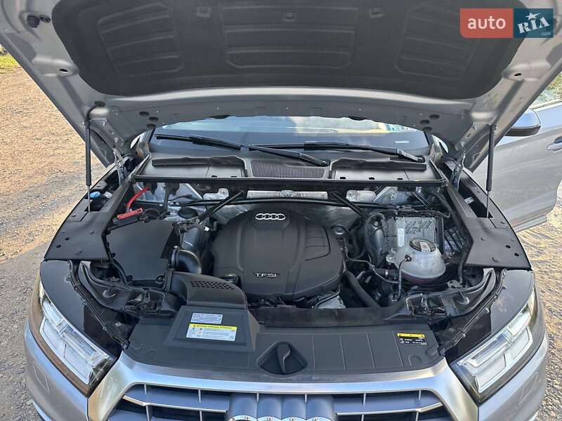 Позашляховик / Кросовер Audi Q5 2019 в Одесі