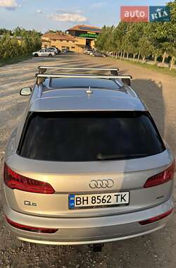 Внедорожник / Кроссовер Audi Q5 2019 в 