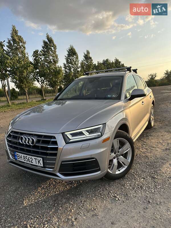 Позашляховик / Кросовер Audi Q5 2019 в Одесі