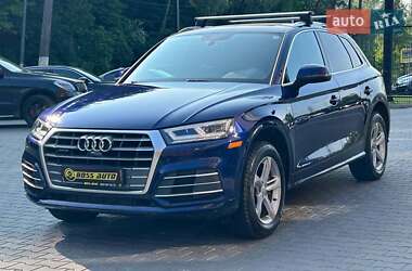 Внедорожник / Кроссовер Audi Q5 2017 в 