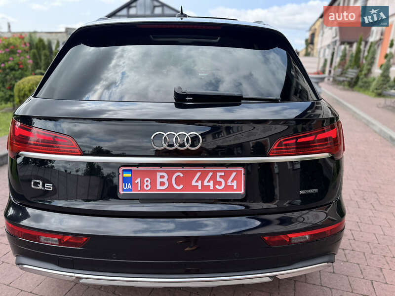 Внедорожник / Кроссовер Audi Q5 2021 в Стрые