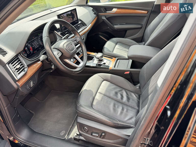 Внедорожник / Кроссовер Audi Q5 2021 в Стрые