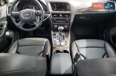 Внедорожник / Кроссовер Audi Q5 2015 в 