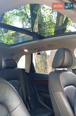 Внедорожник / Кроссовер Audi Q5 2015 в 