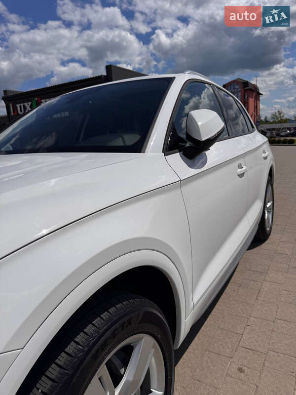 Позашляховик / Кросовер Audi Q5 2018 в Дрогобичі