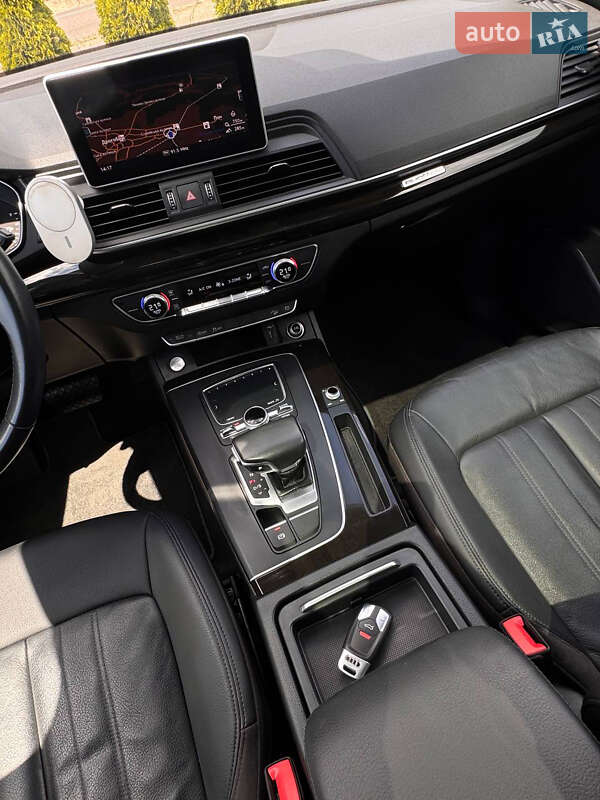 Позашляховик / Кросовер Audi Q5 2018 в Дрогобичі
