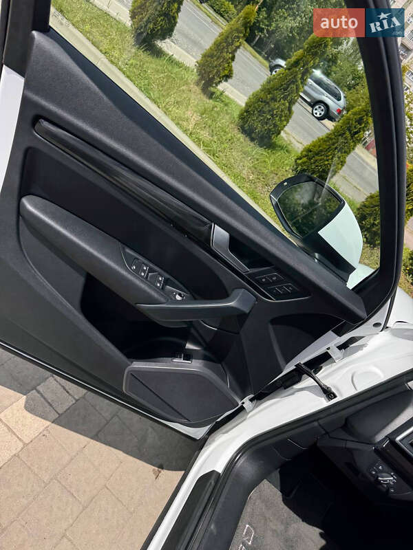 Позашляховик / Кросовер Audi Q5 2018 в Дрогобичі