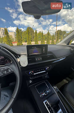 Внедорожник / Кроссовер Audi Q5 2018 в 