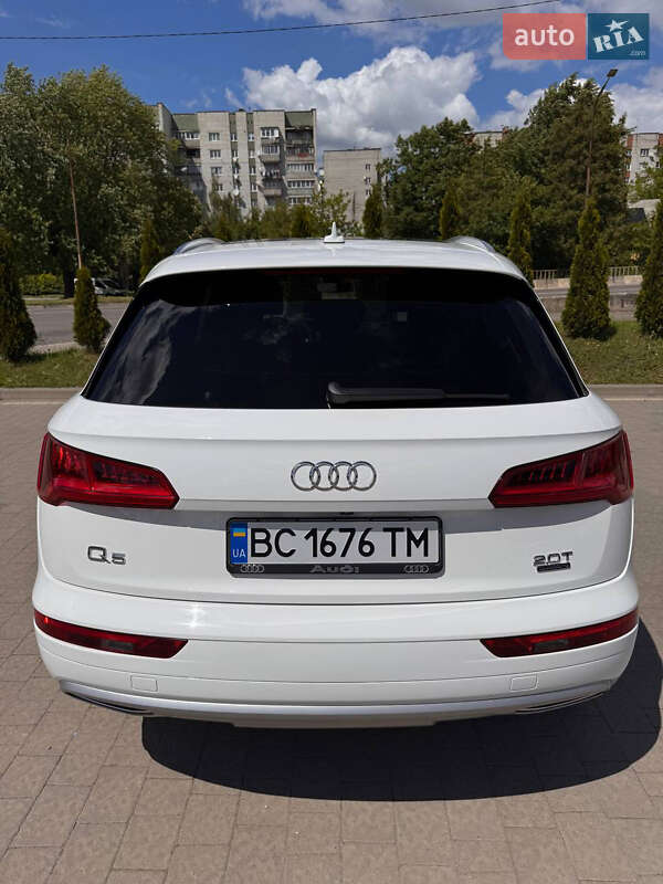 Позашляховик / Кросовер Audi Q5 2018 в Дрогобичі