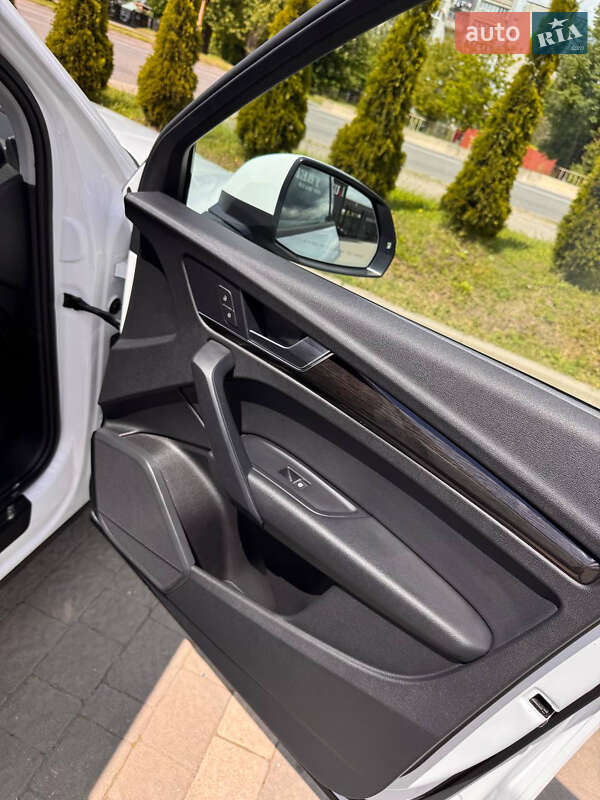 Позашляховик / Кросовер Audi Q5 2018 в Дрогобичі