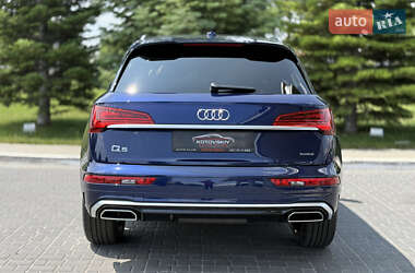 Внедорожник / Кроссовер Audi Q5 2023 в 