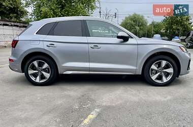 Внедорожник / Кроссовер Audi Q5 2022 в 