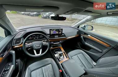 Внедорожник / Кроссовер Audi Q5 2022 в 